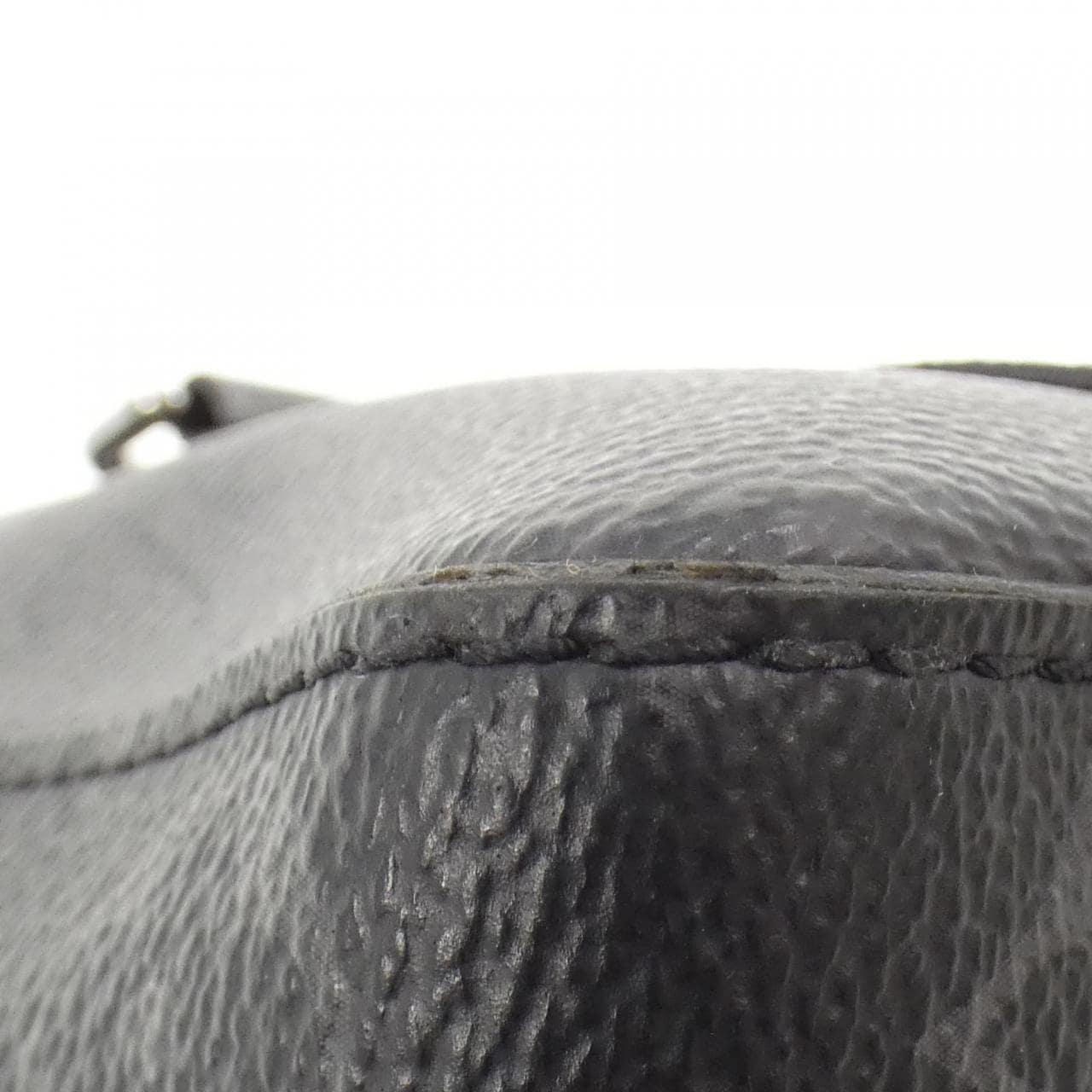 LOUIS VUITTON Monogram Eclipse Reverse City Keepall M45936 肩背包