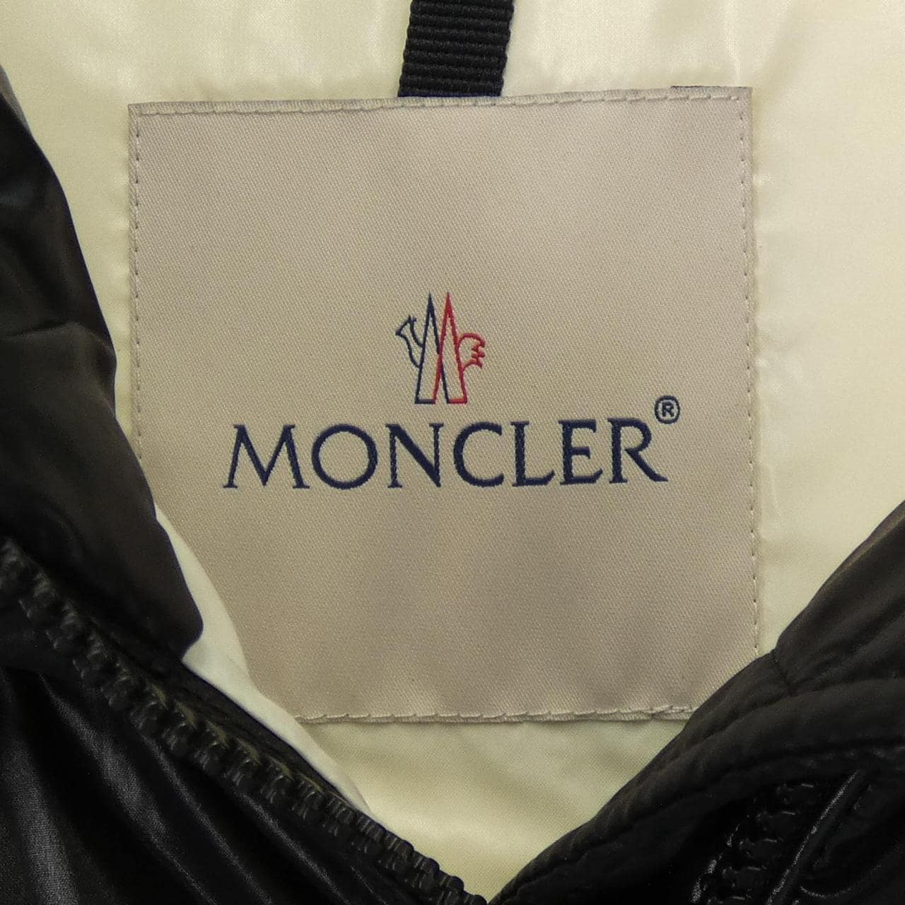 MONCLER蒙克勒羽绒服