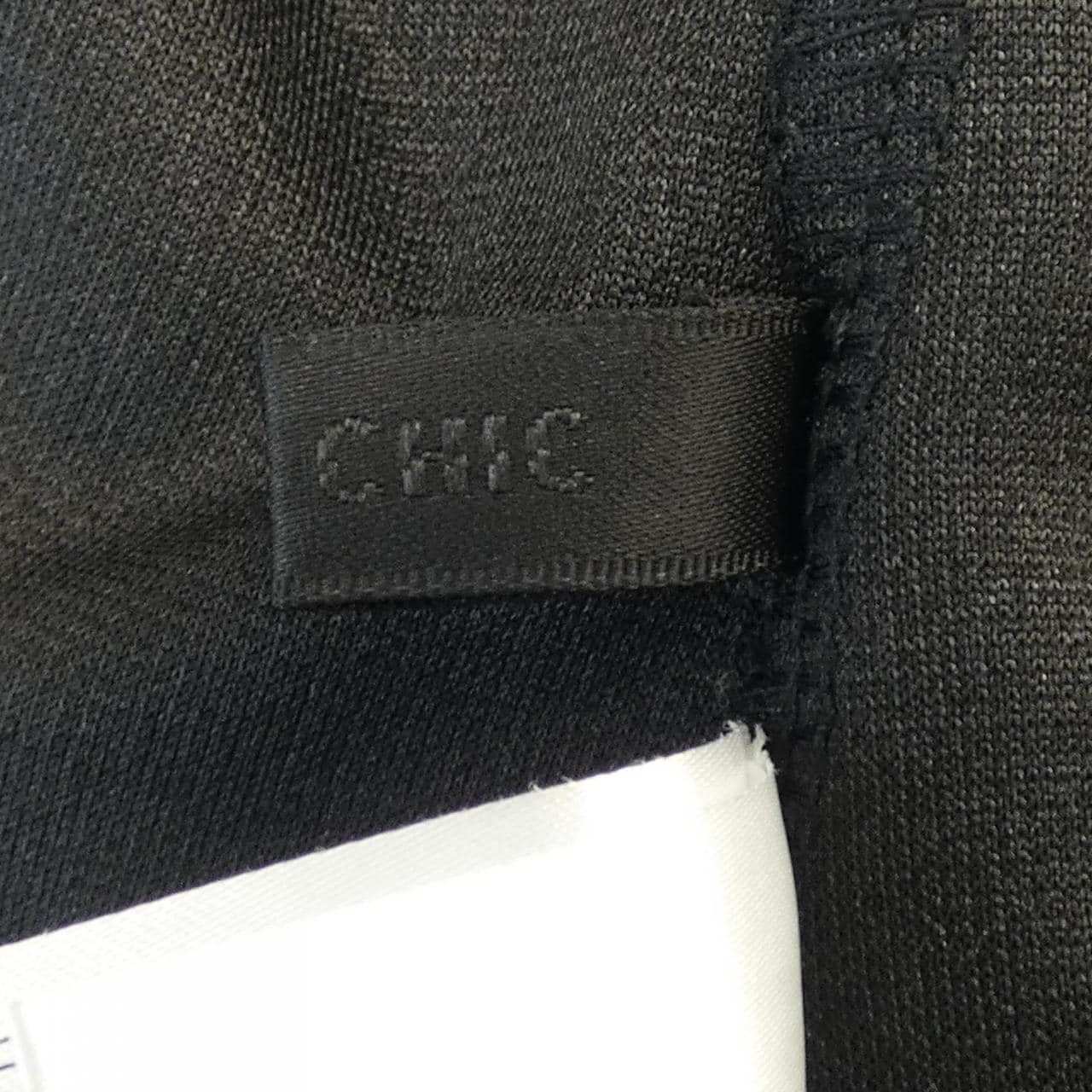 TUBITH TOBE CHIC束腰衫