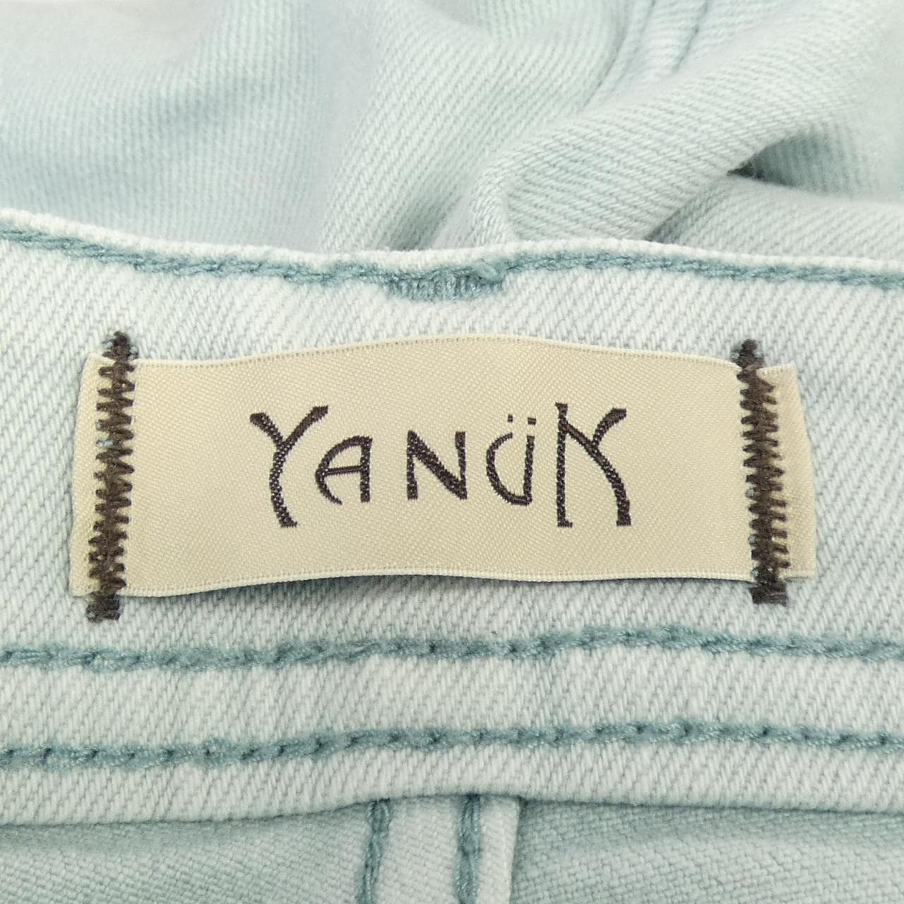 ヤヌーク YANUK ジーンズ