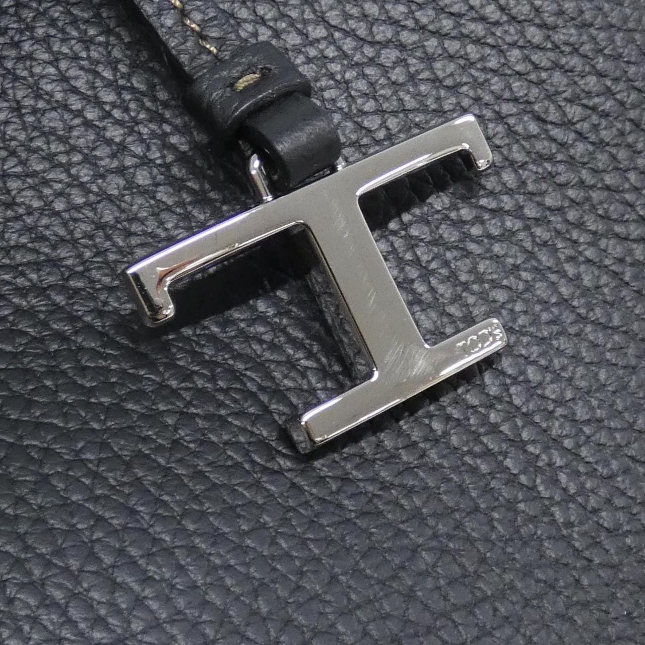 トッズ XBWAPAFL100QRIB999 バッグ