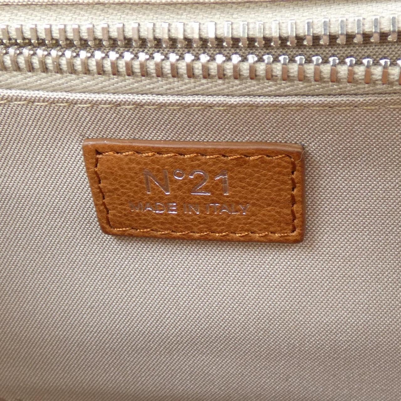 ヌメロヴェントゥーノ N°21 BAG