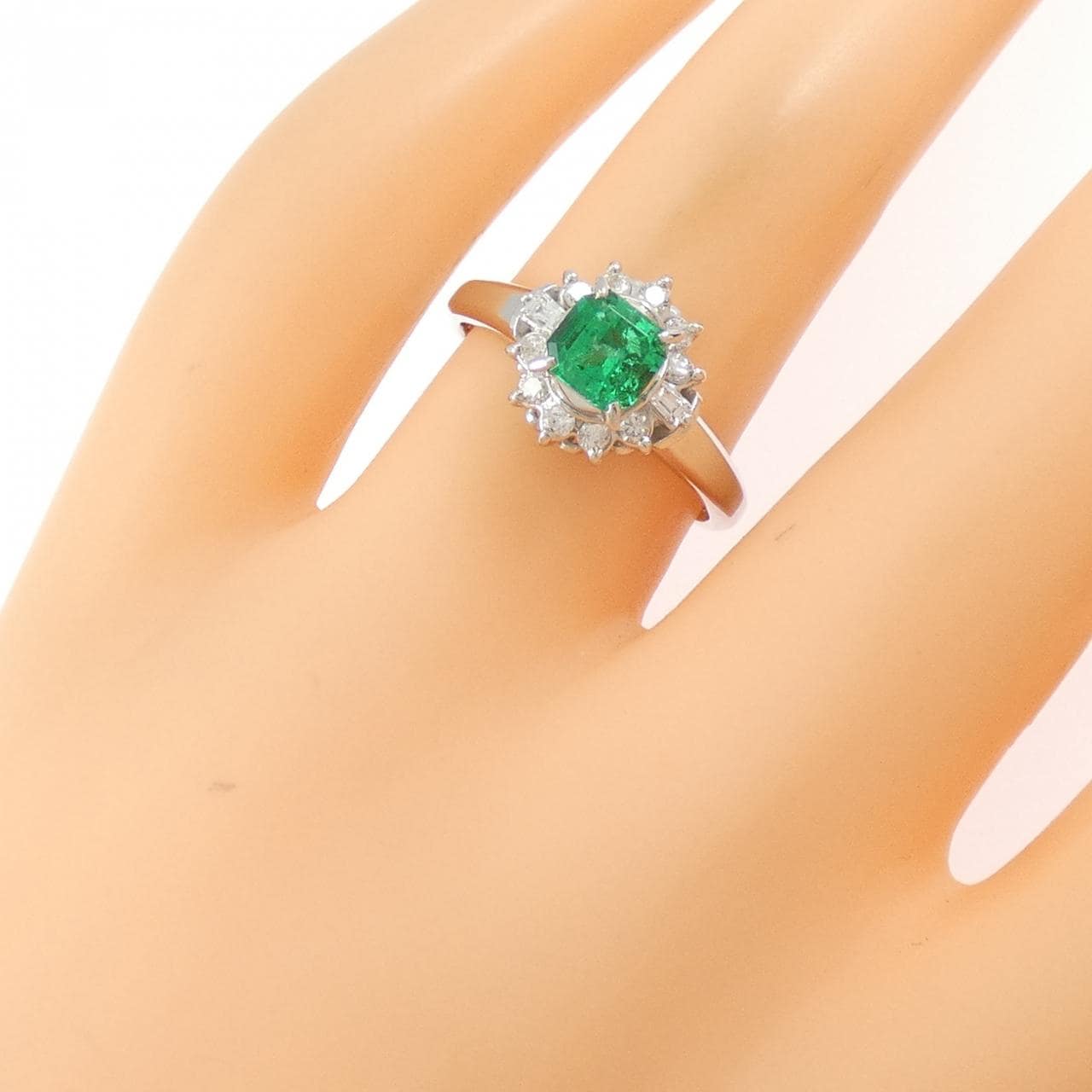 PT900 エメラルド リング 0.53CT