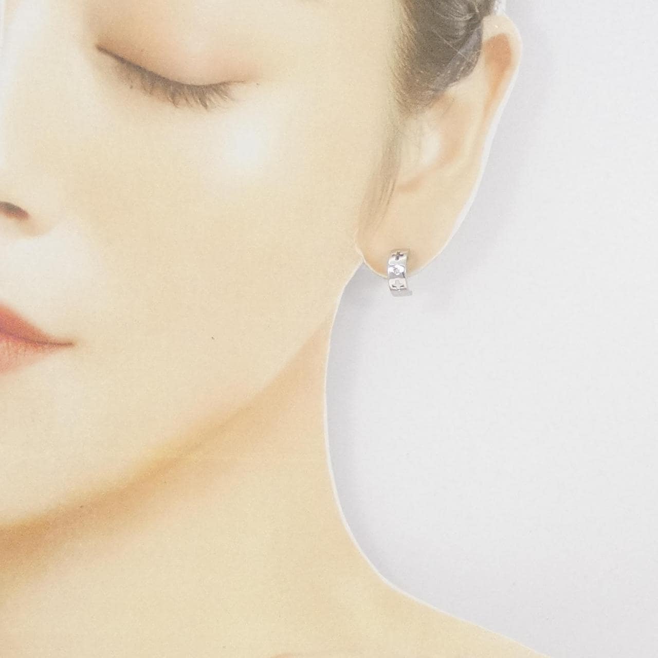 PT ダイヤモンド ピアス 0.06CT