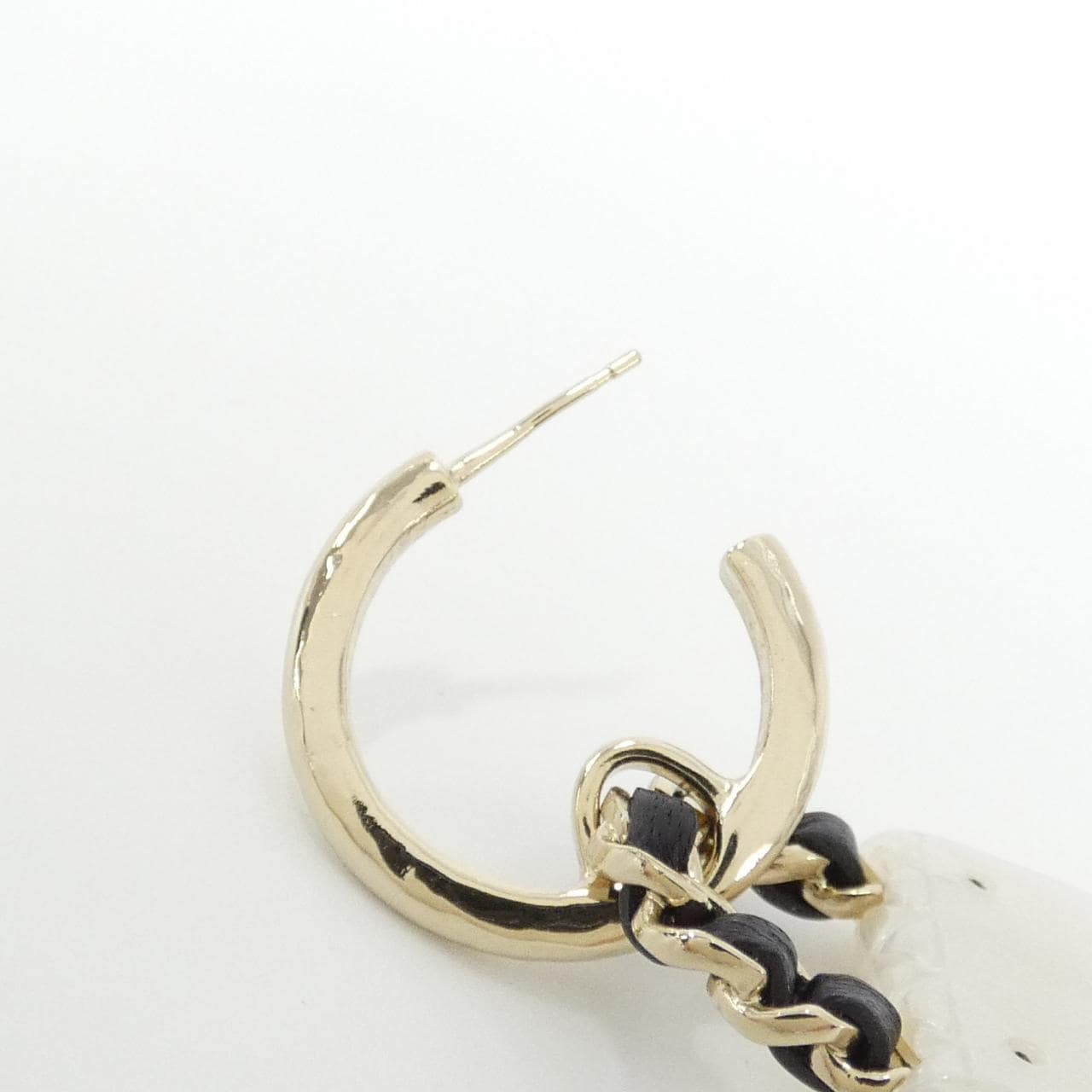 CHANEL ABA009 earrings