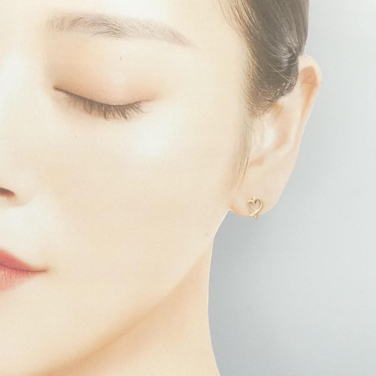ティファニー ラビングハートミニ ピアス