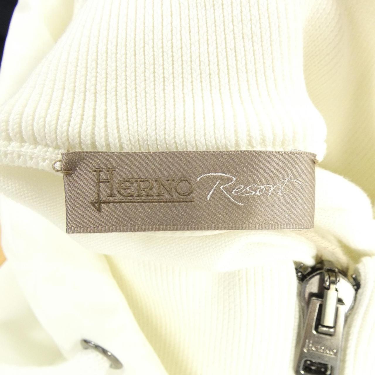 ヘルノ Herno ブルゾン