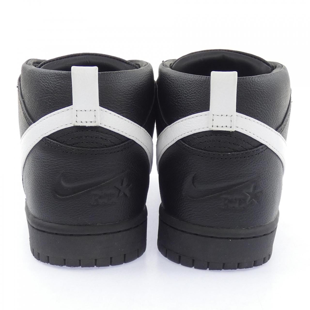 ナイキ NIKE 910088-001 スニーカー