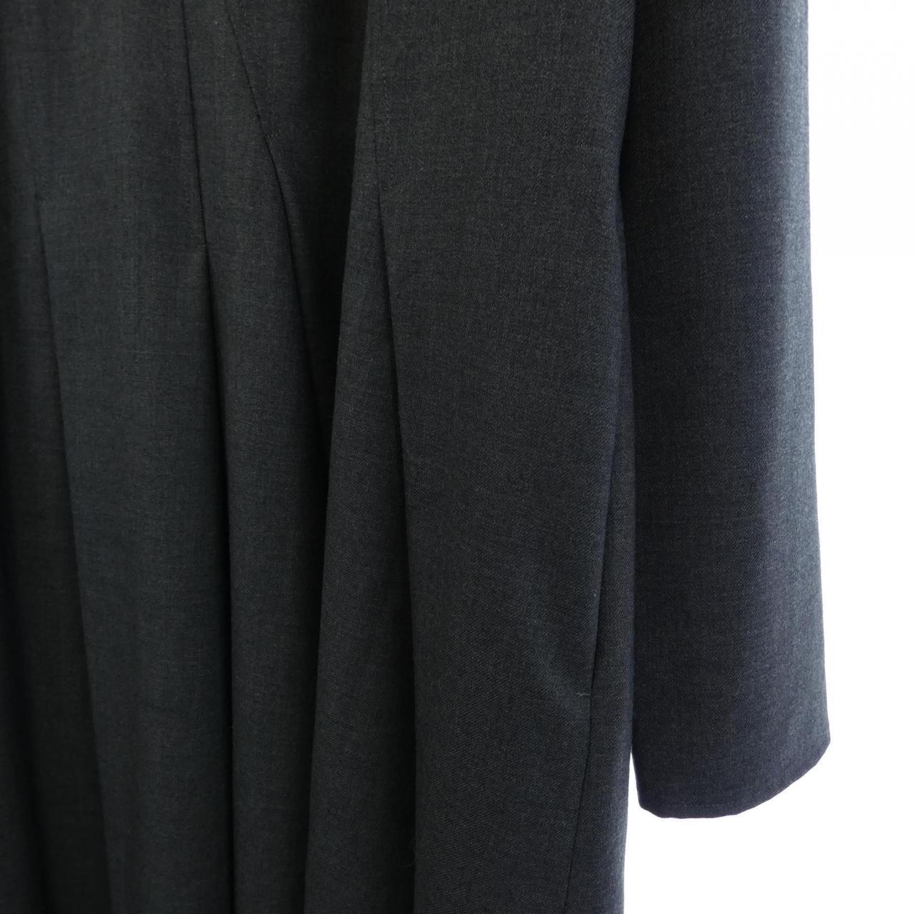 アール R ワンピース