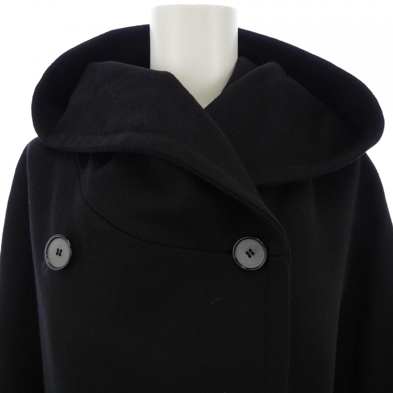 TAGLIATORE coat