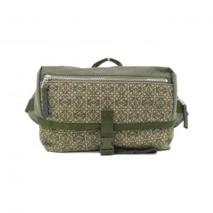 【新品】ロエベ POSTMAN SLING ANAGRAM B741Z67X01 ショルダーバッグ