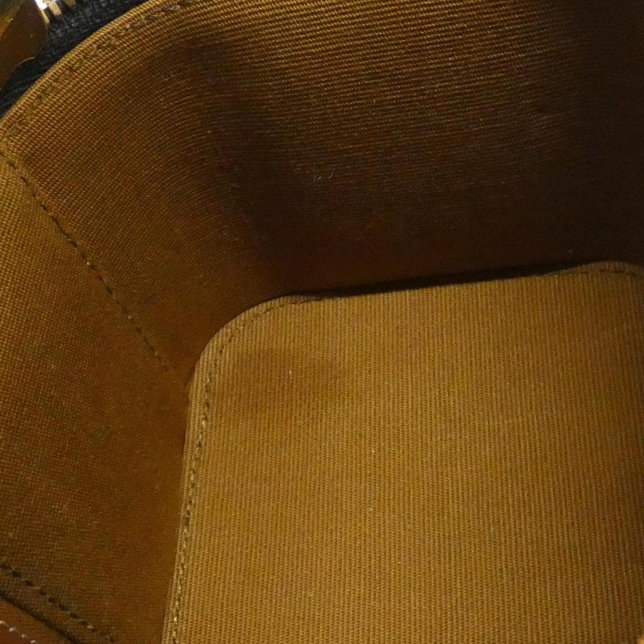 セリーヌ 10J762CZ1 バッグ