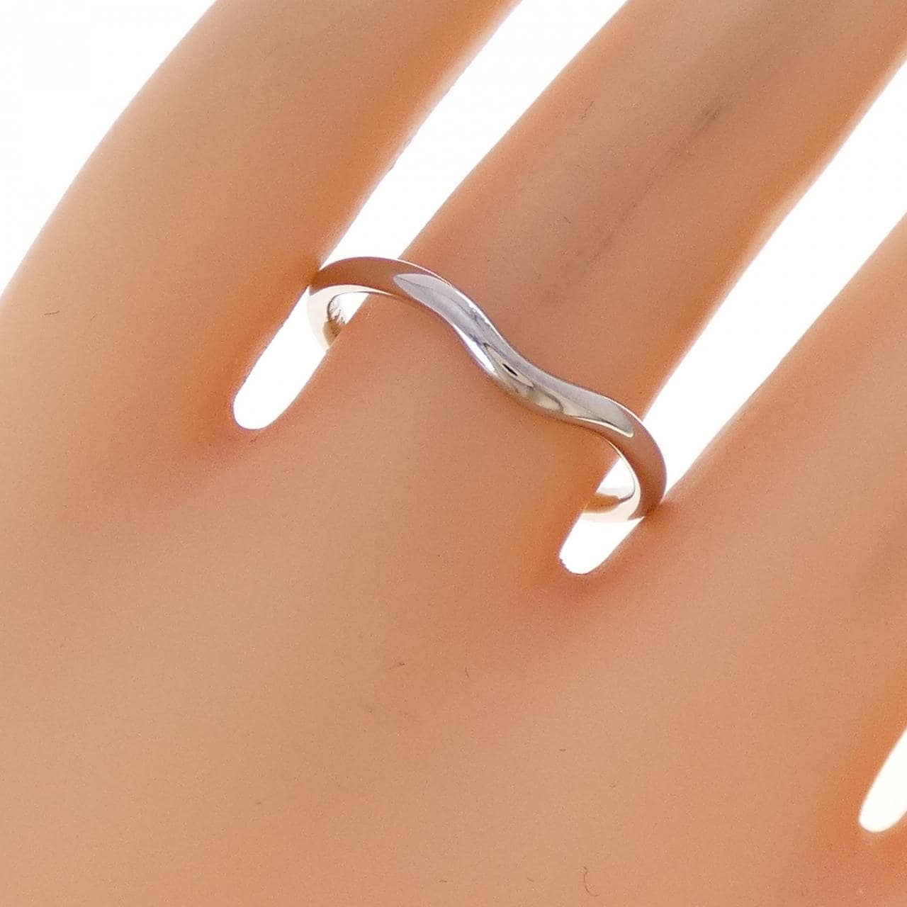 ティファニー カーブド リング