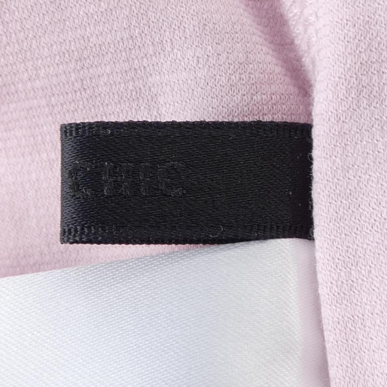 トゥービーシック TO BE CHIC Tシャツ