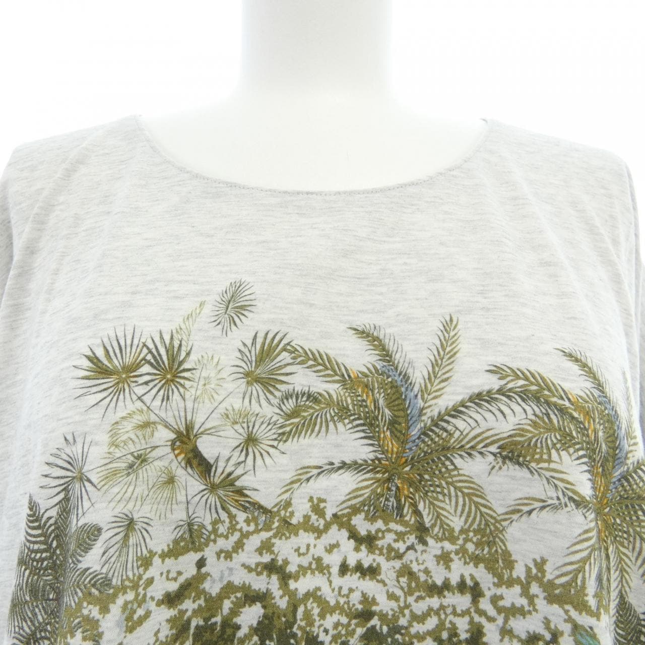 エルメス HERMES Tシャツ