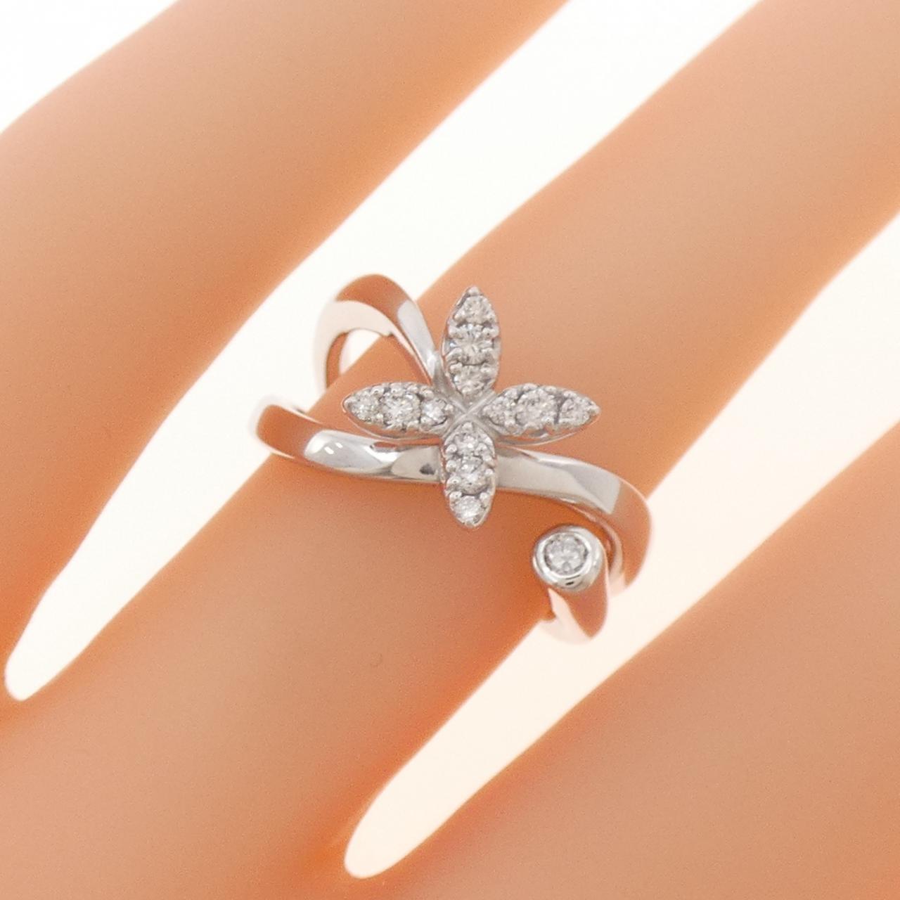 K18WG フラワー ダイヤモンド リング 0.16CT