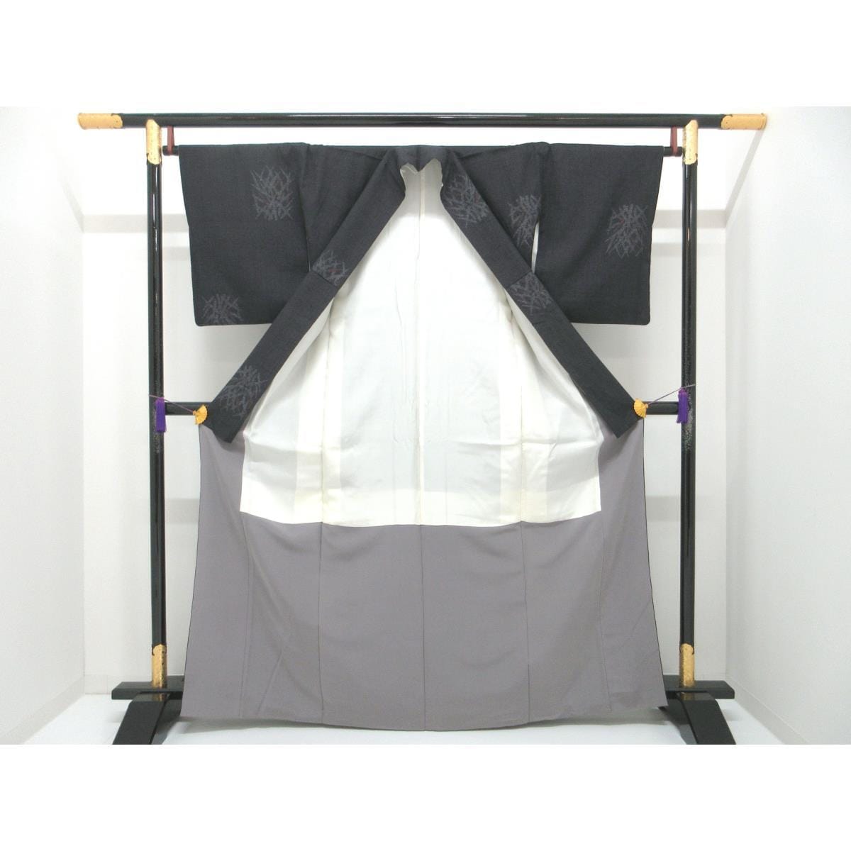 紬　証紙付　１００山【本場結城紬】