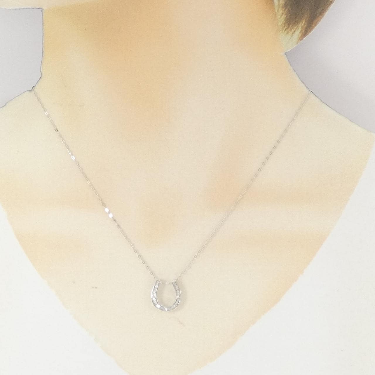 K18WG ホースシュー ダイヤモンド ネックレス 0.20CT