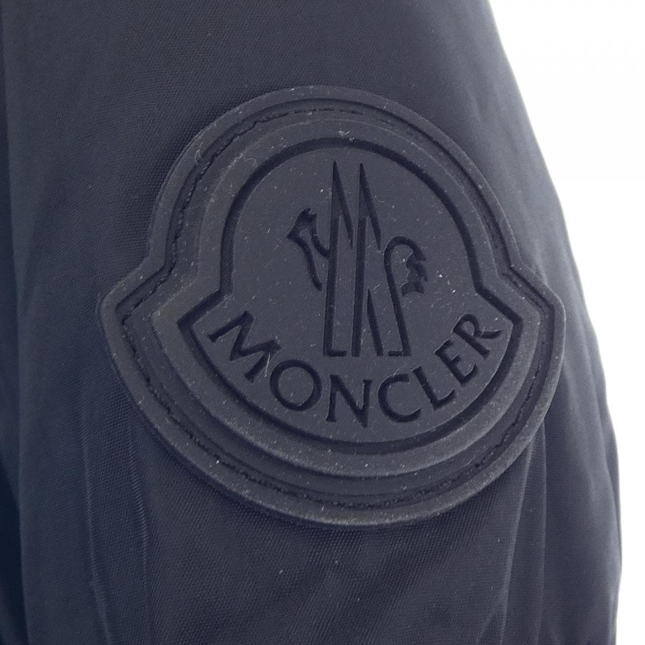 モンクレール MONCLER ダウンジャケット