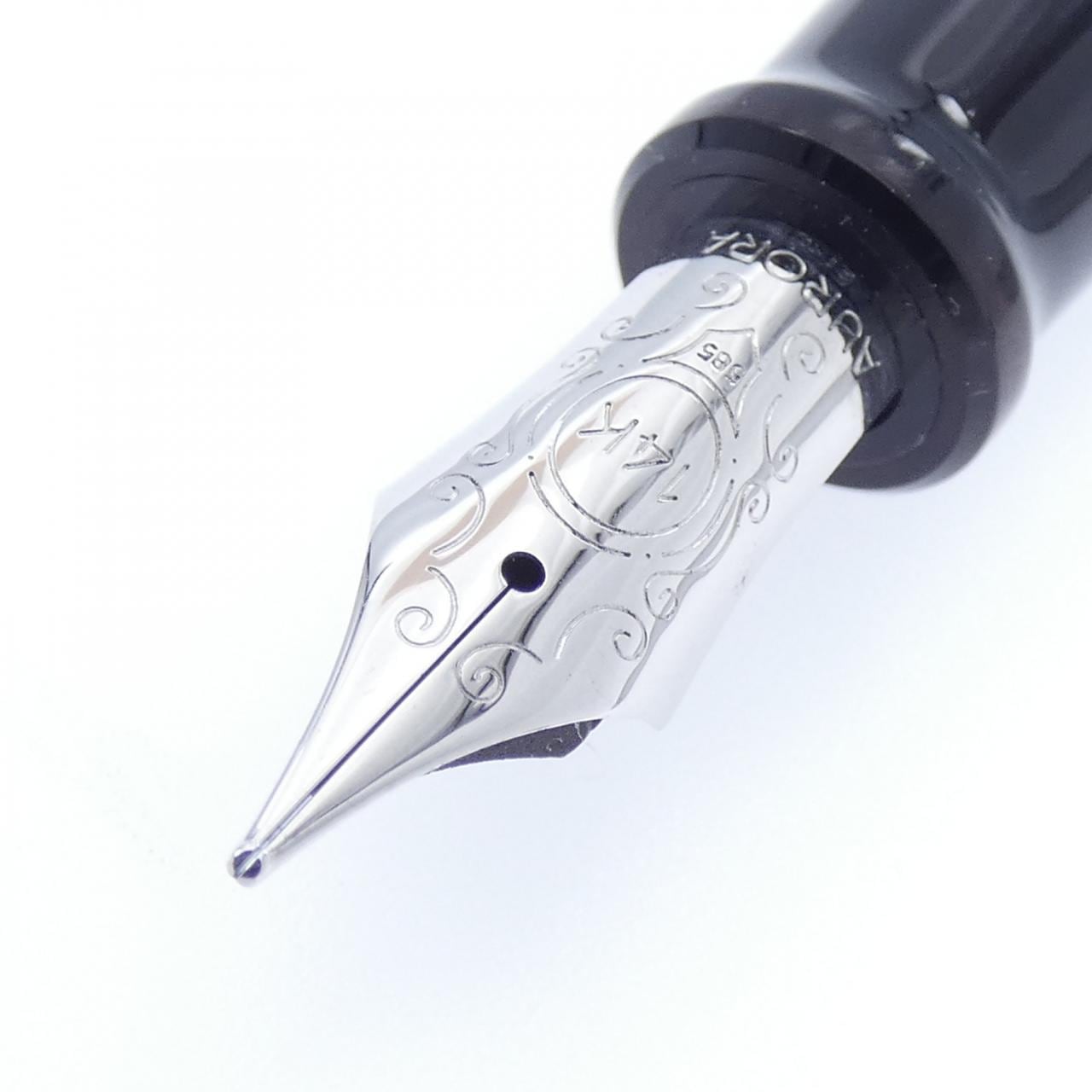 アウロラ タレンタムブラック 万年筆