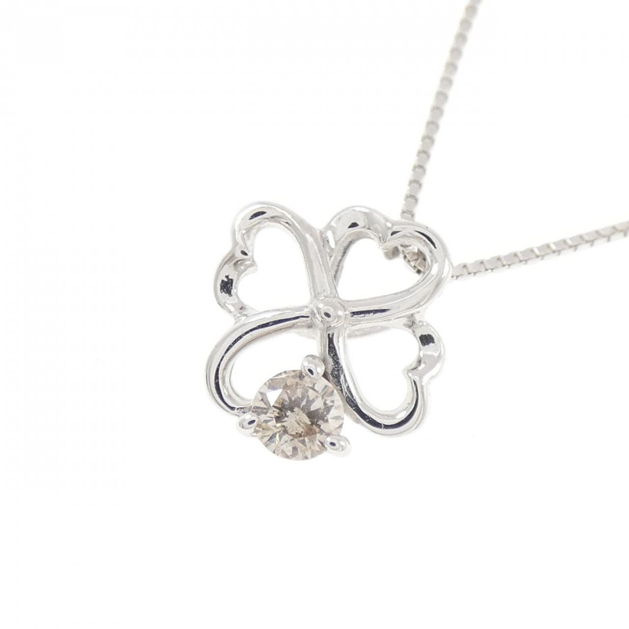 K10WG クローバー ダイヤモンド ネックレス 0.10CT