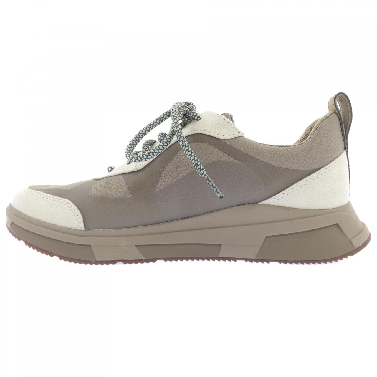 fitflop スニーカー