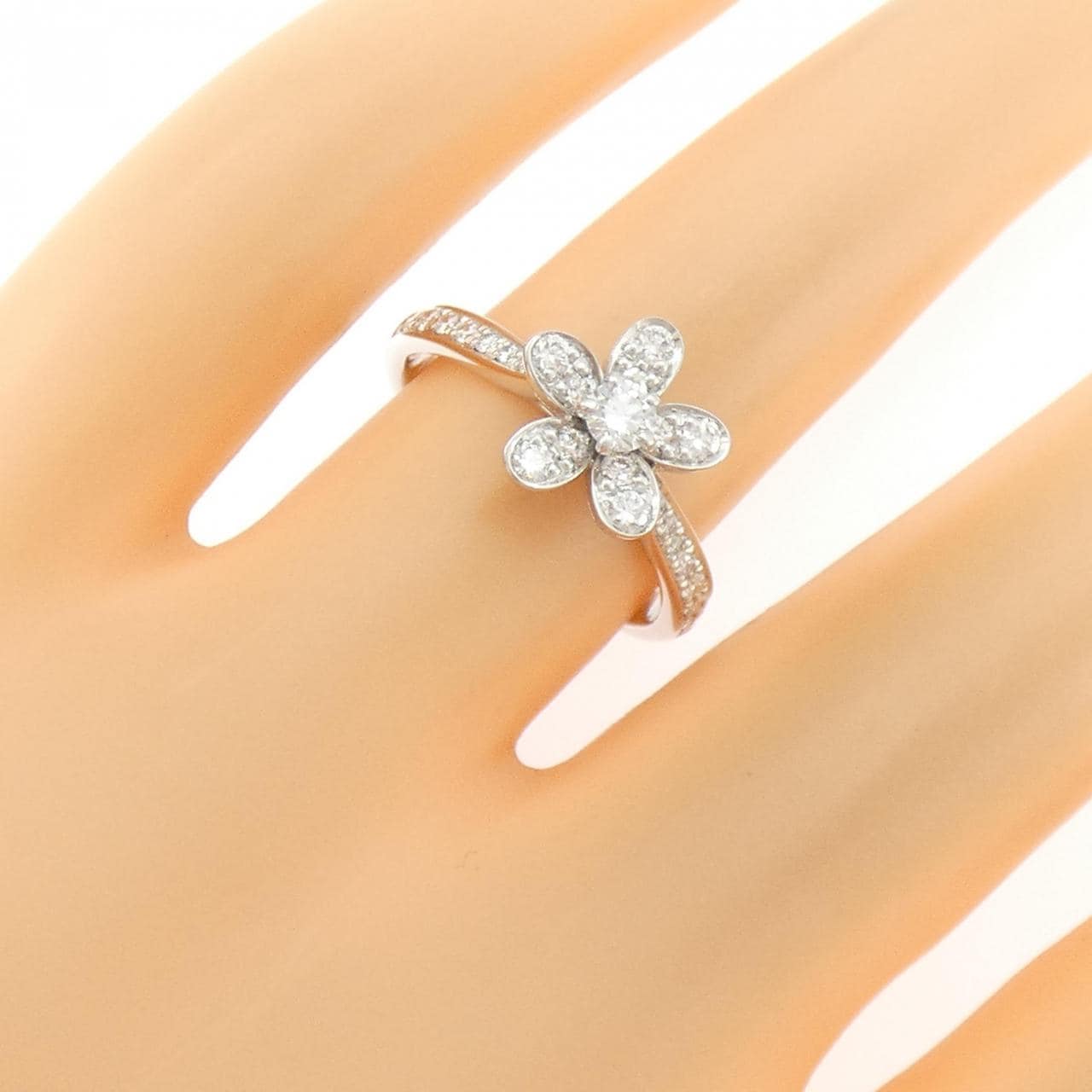 ヴァンクリーフ&アーペル ソクラテス リング