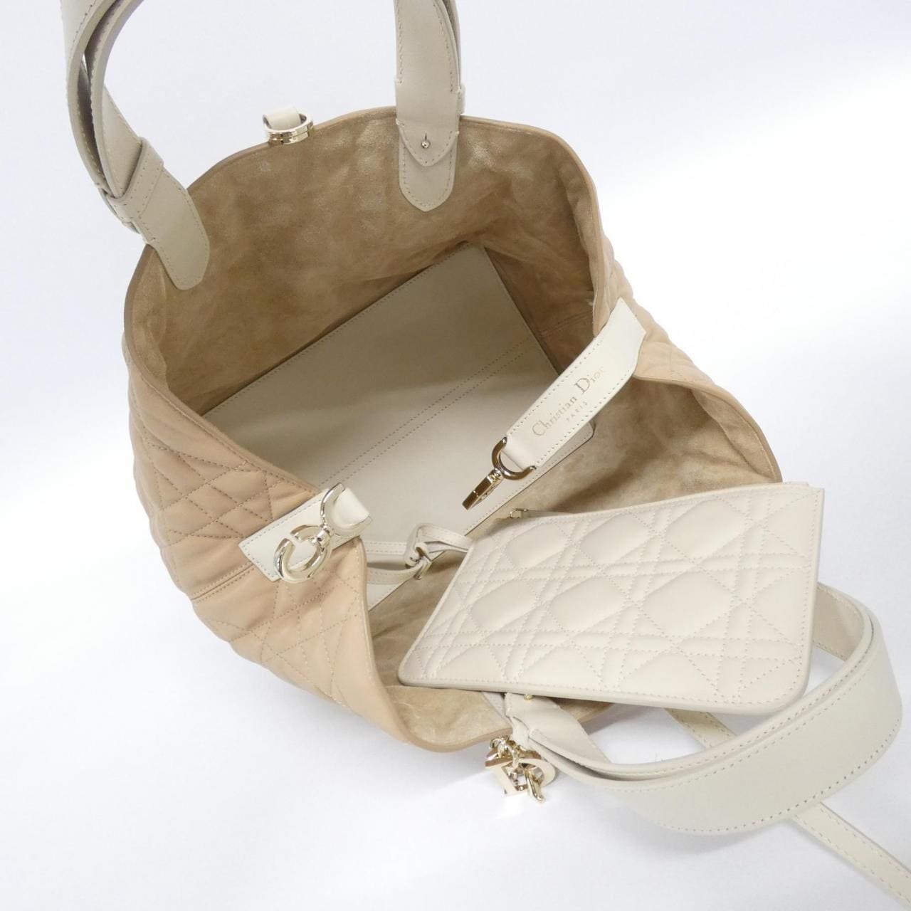 クリスチャンディオール ディオール トゥジュール ミディアム M2821OSIY バッグ