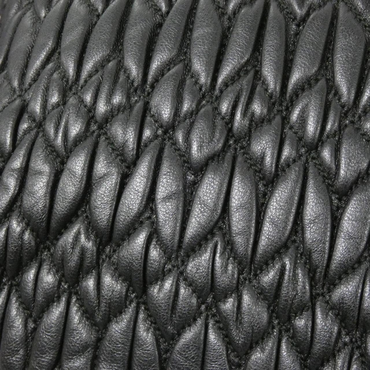 ミュウミュウ RP0169 ショルダーバッグ