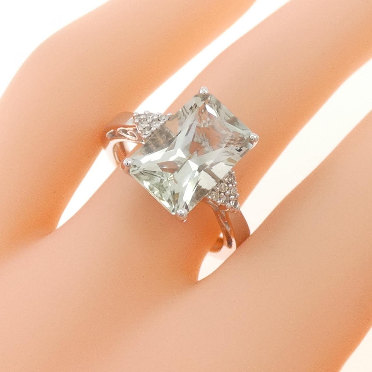 K18WG クオーツ リング