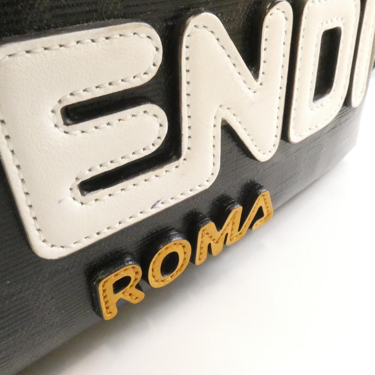 フェンディ 8BZ036 A5N7 リュックサック