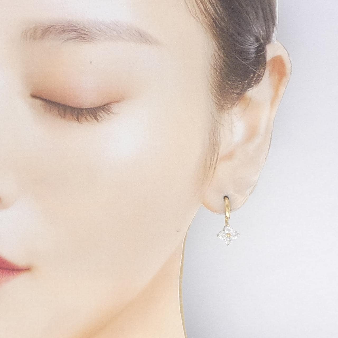 K18YG フラワー ダイヤモンド ピアス 0.50CT 片耳