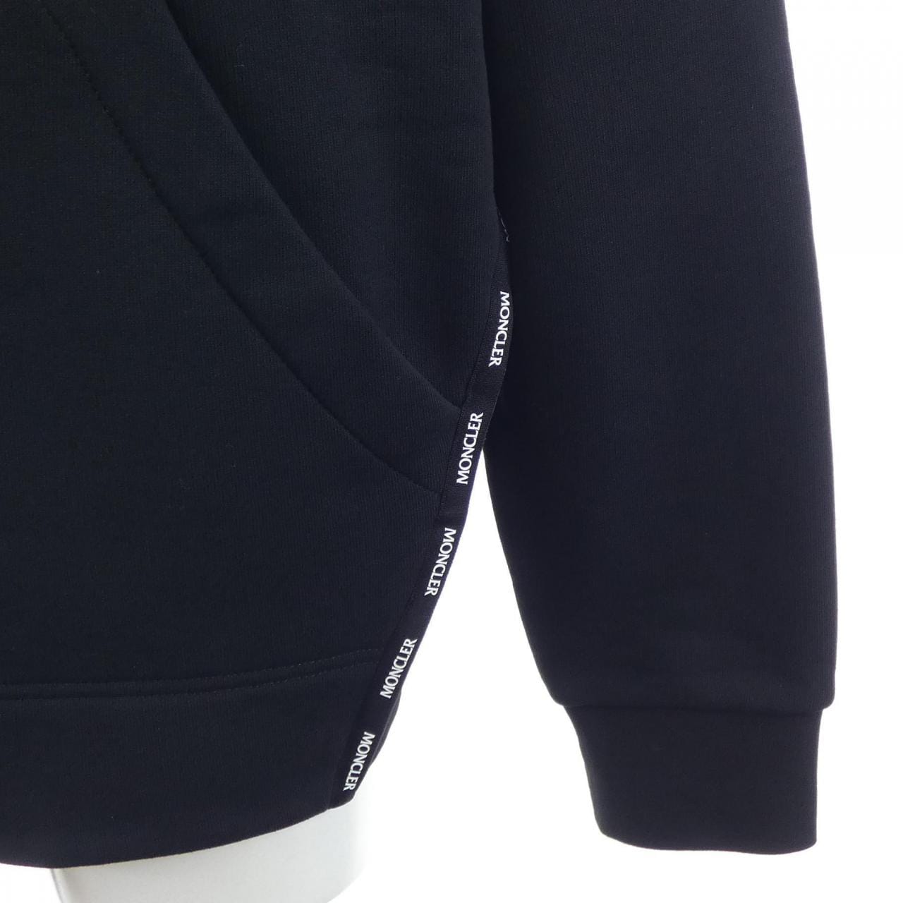 モンクレール MONCLER H20938G00030 パーカー