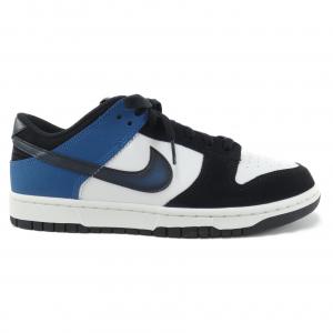 ナイキ NIKE スニーカー