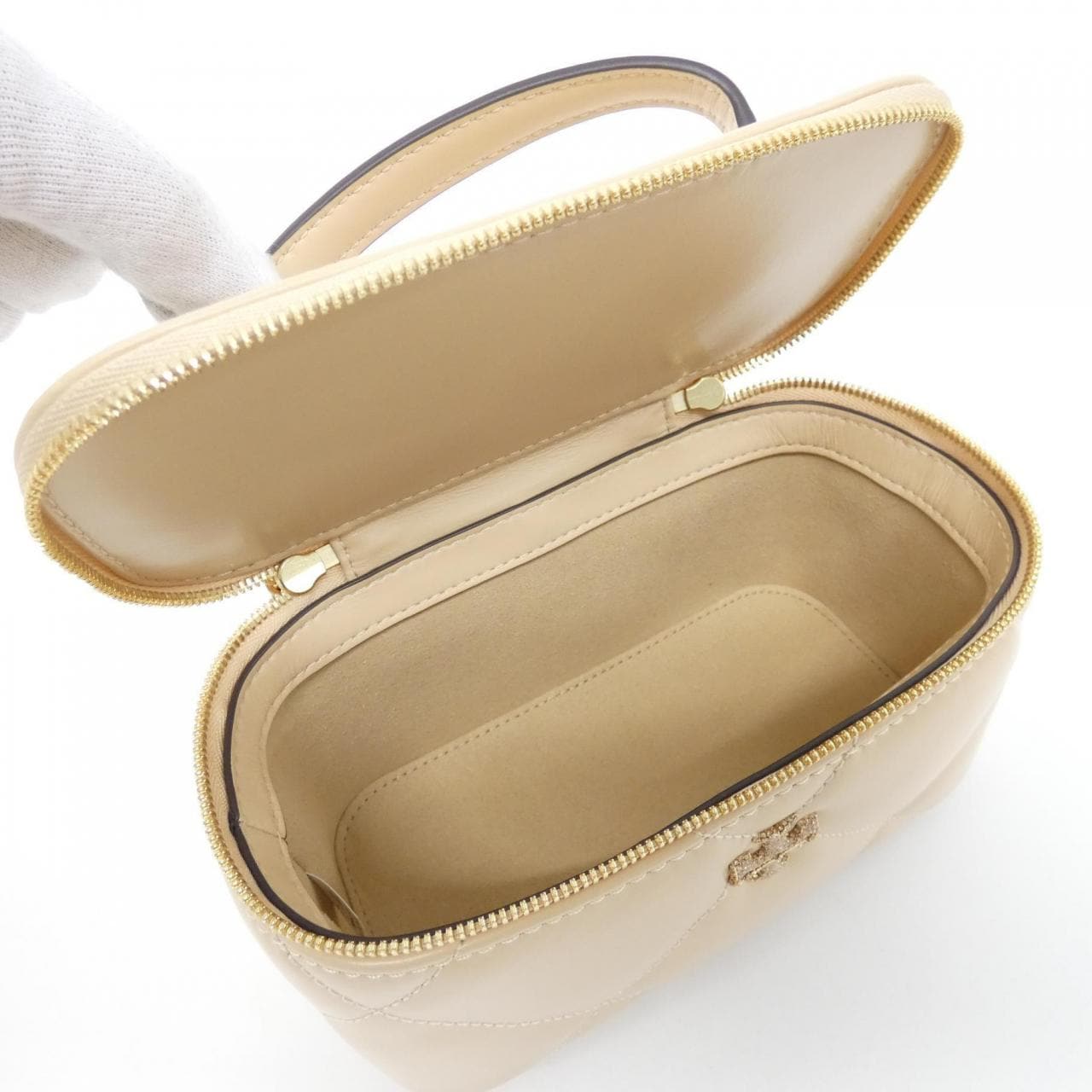 【新品】トリーバーチ キラ PAVE LOGO DIAMOND QUILT VANITY CASE 162145 ショルダーバッグ