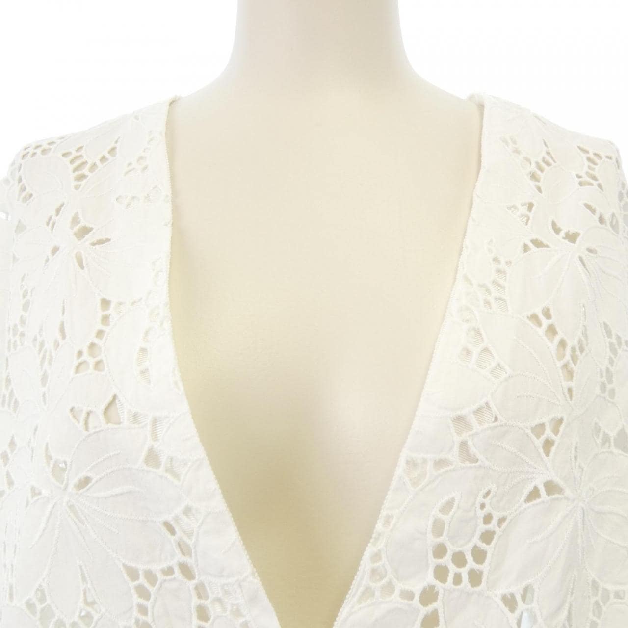 ティッカ TICCA トップス