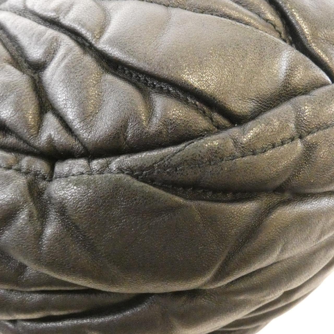 ミュウミュウ ショルダーバッグ