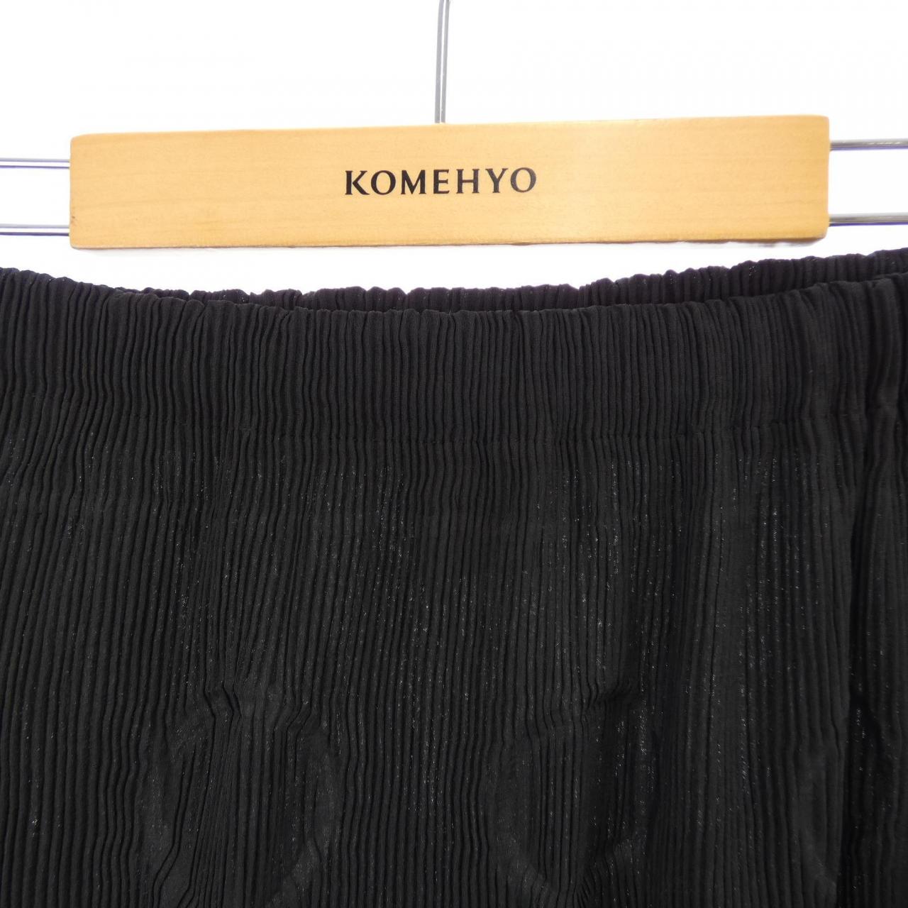 イッセイミヤケ ISSEY MIYAKE IM84-FG917 スカート