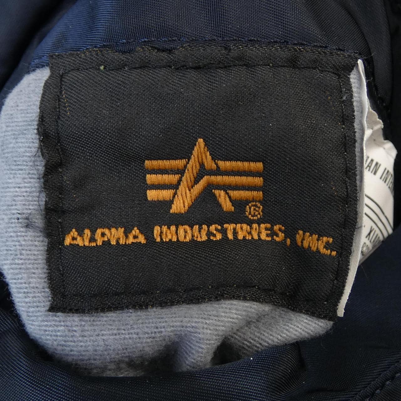 ALPHA　INDUSTRIES TA0113-067 ブルゾン