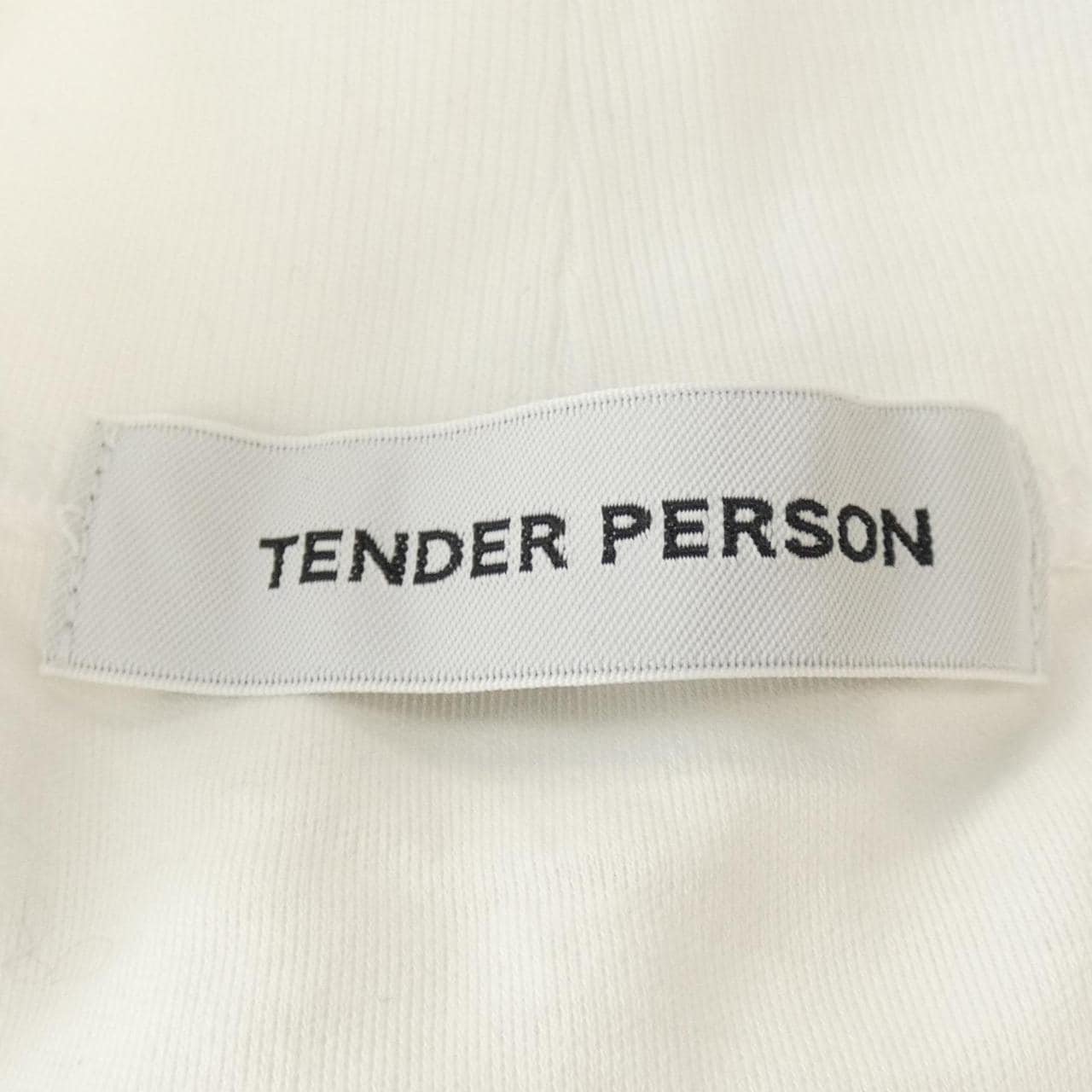 TENDER PERSON Tシャツ