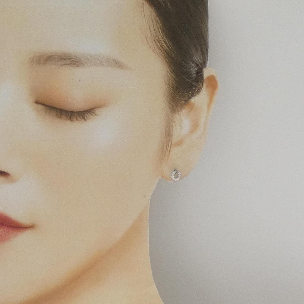 PT950/PT900 ホースシュー ダイヤモンド ピアス