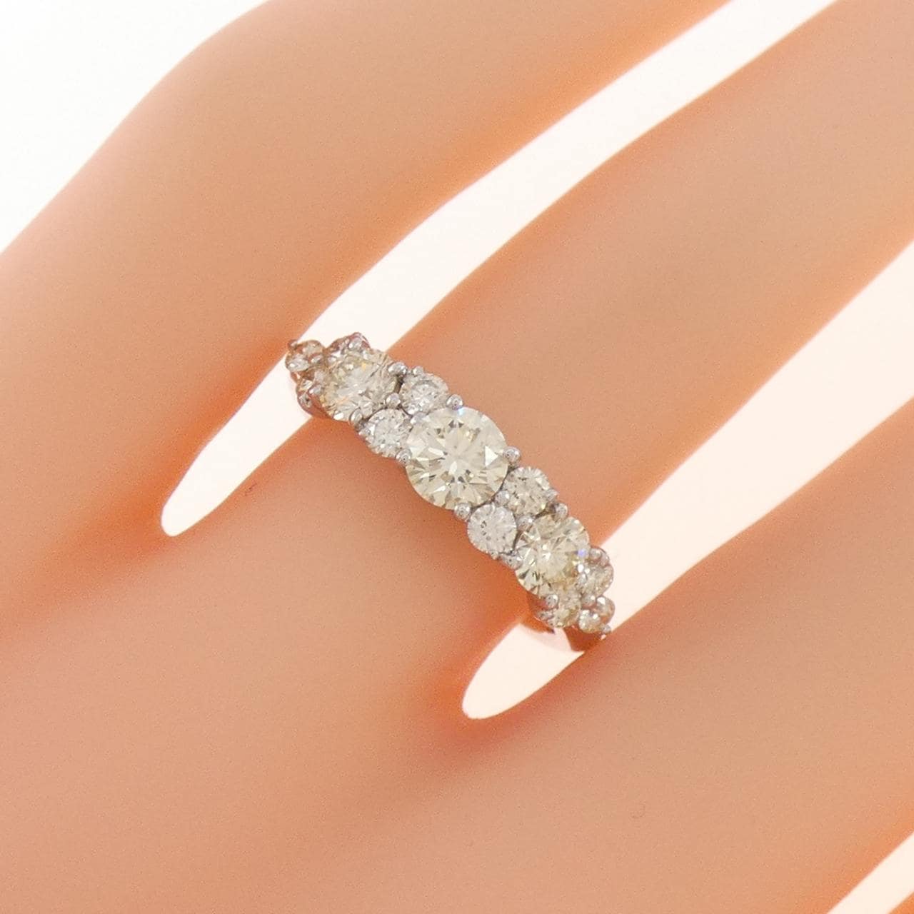 K18WG ダイヤモンド リング 0.95CT