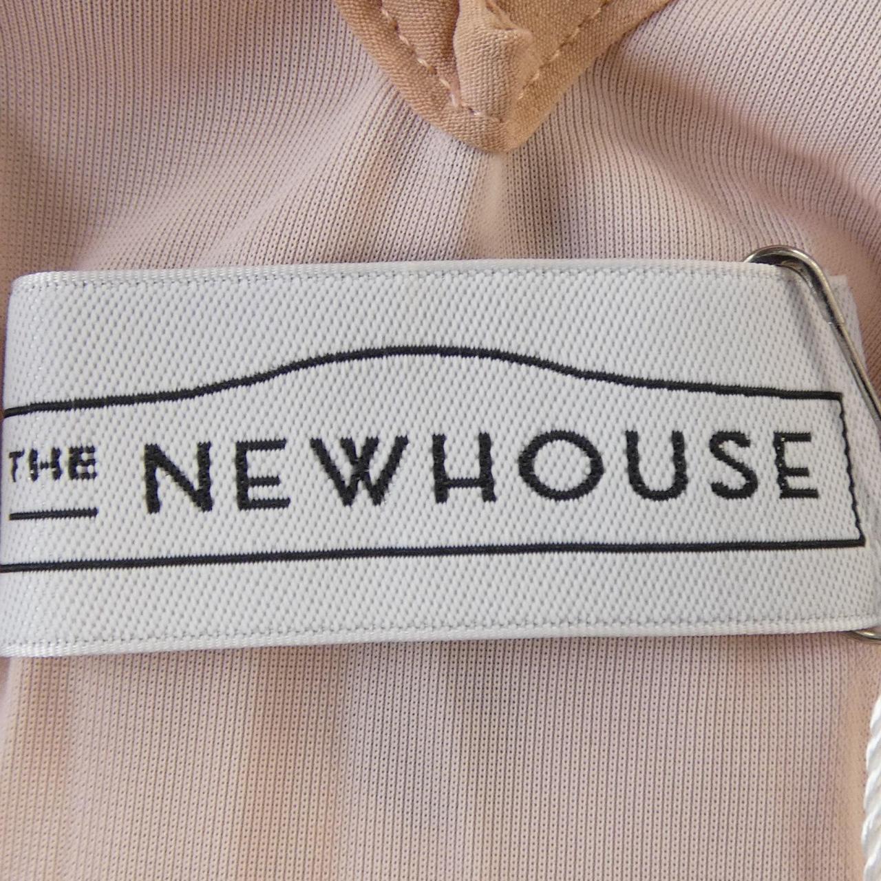 ザニューハウス THE NEWHOUSE トップス