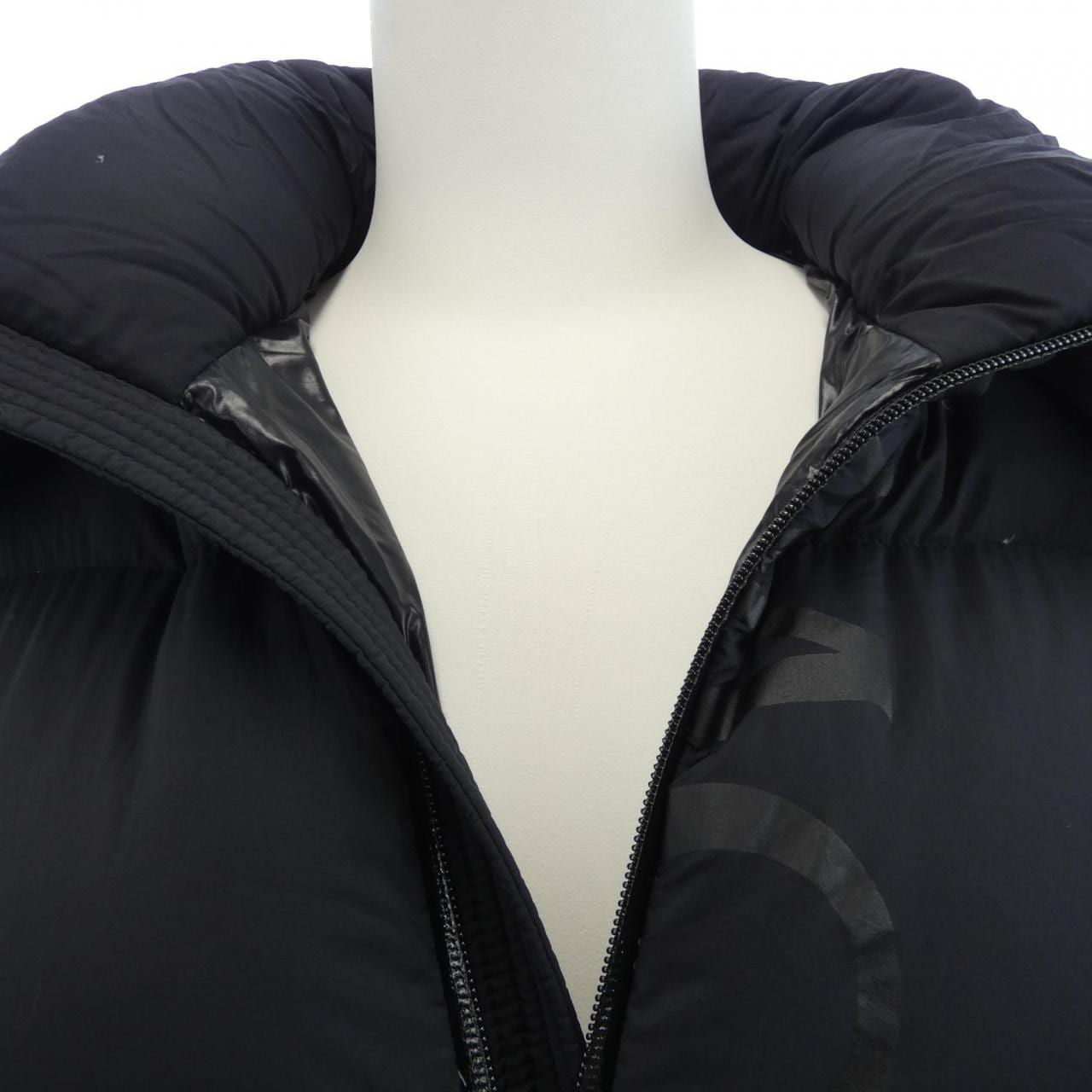 モンクレール MONCLER MAURES ダウンジャケット