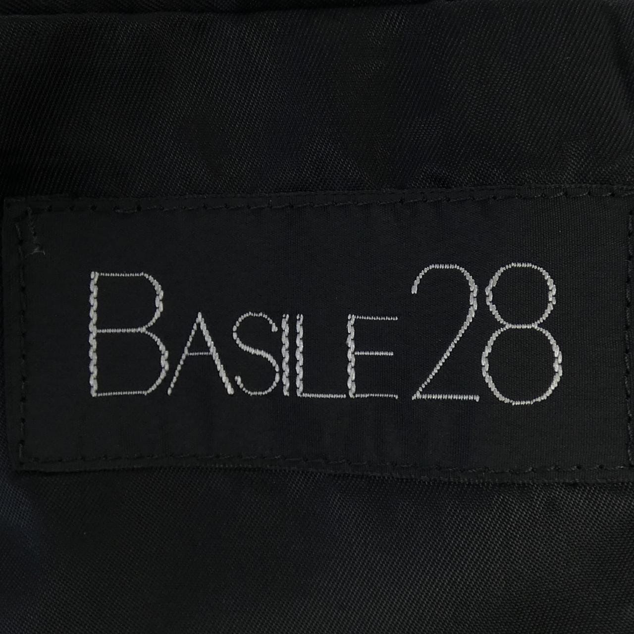バジーレ28 BASILE 28 スーツ