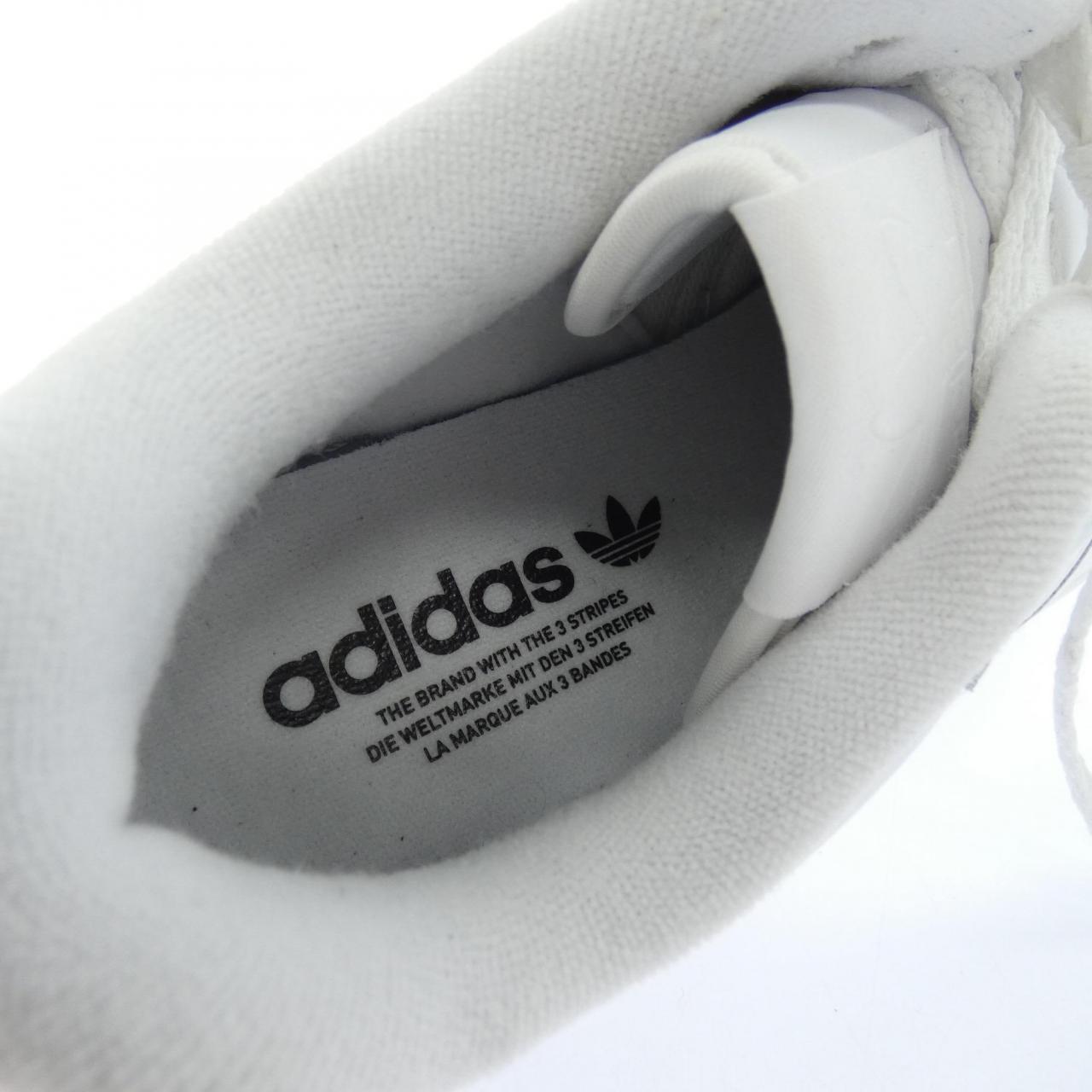アディダス ADIDAS GX2272 スニーカー
