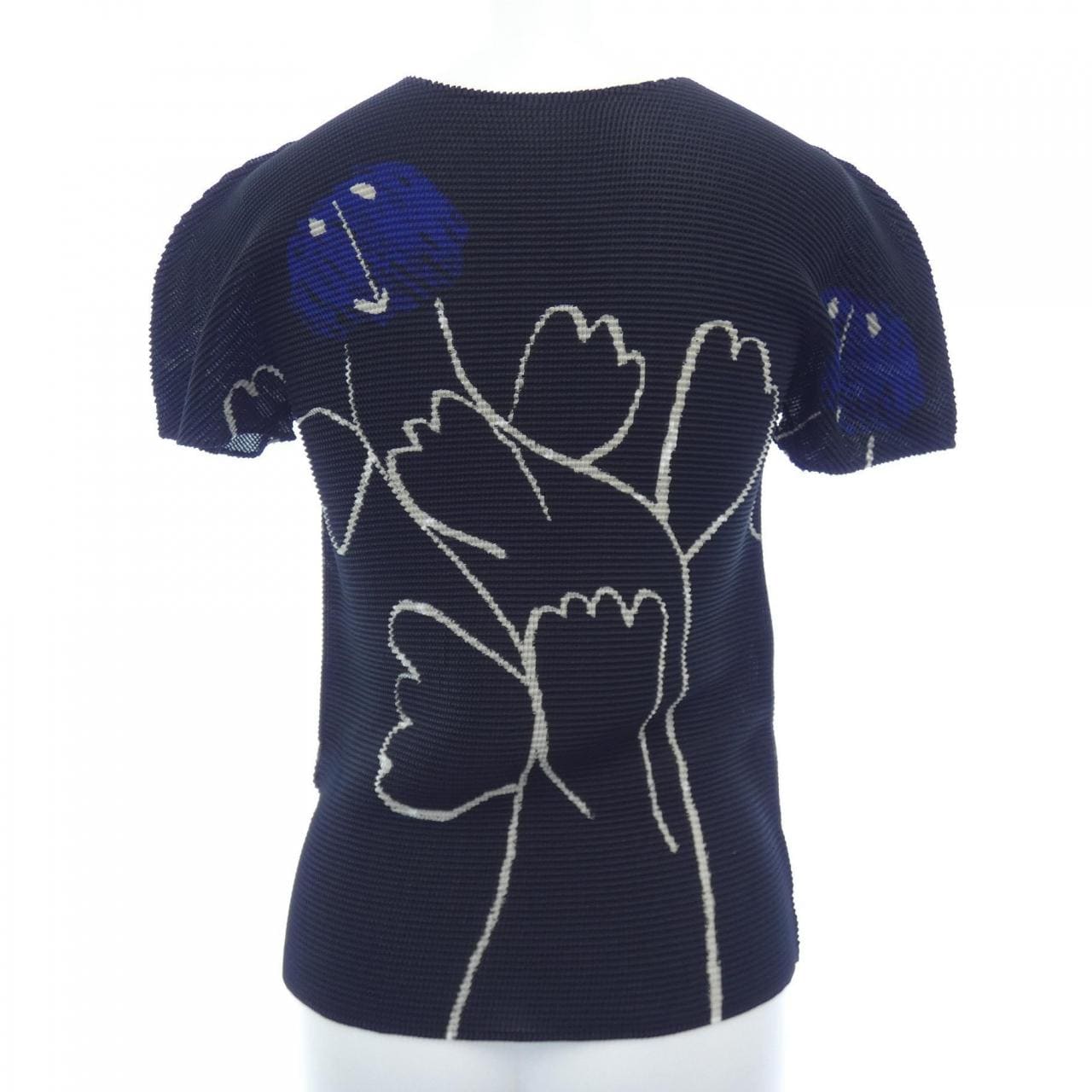 ミーイッセイミヤケ me ISSEY MIYAKE トップス