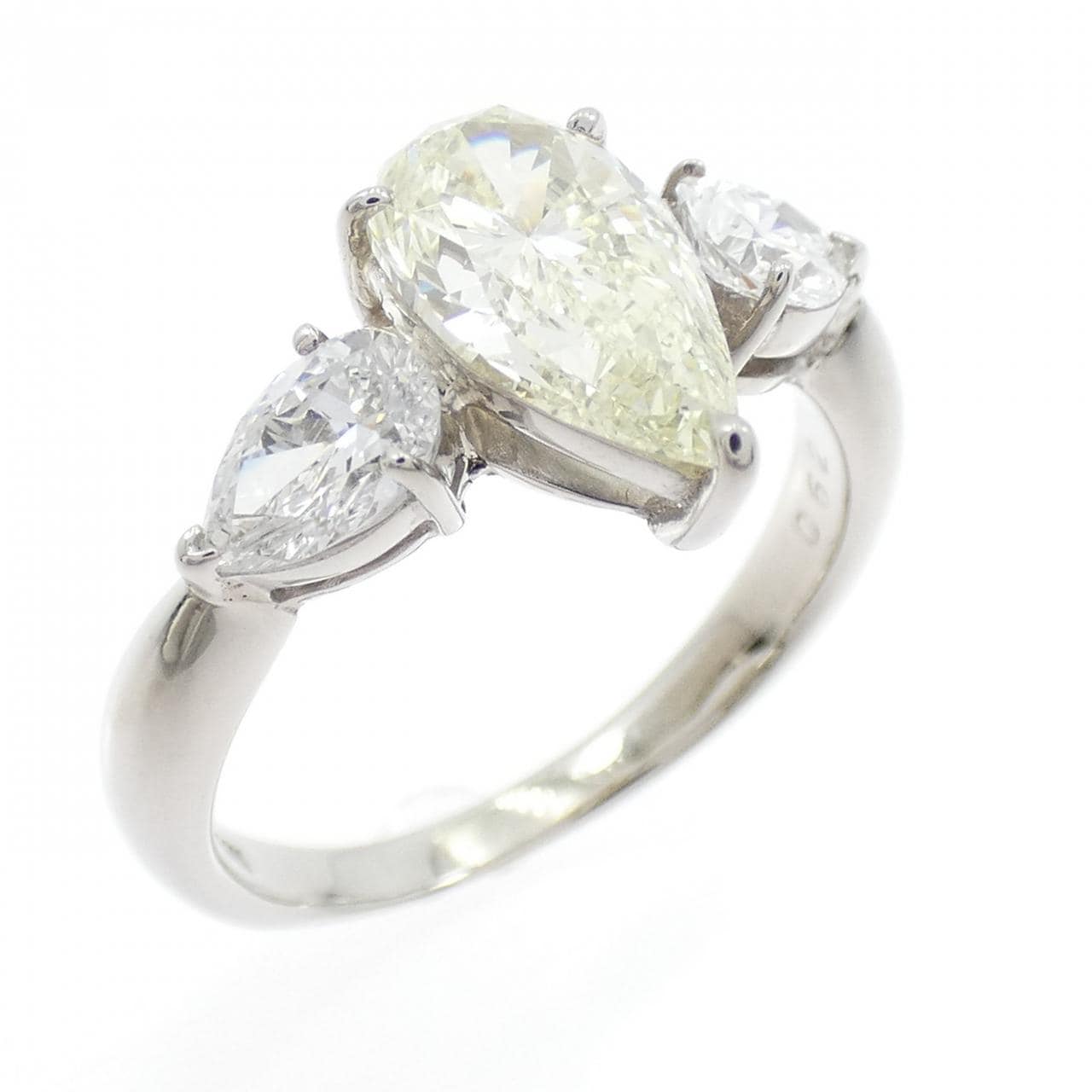 PT900 ダイヤモンド リング 1.602CT VLY SI1 ペアシェイプ