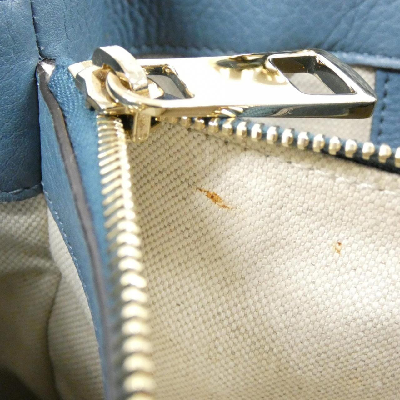 グッチ 323660 A7M0G バッグ