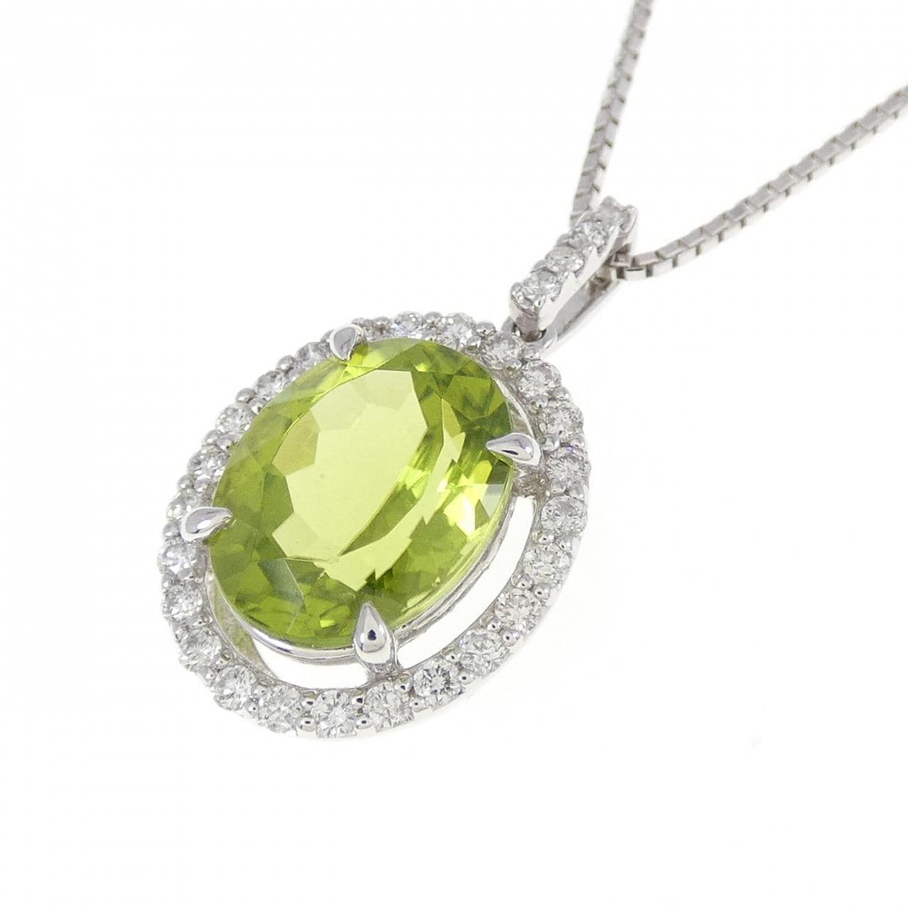 K18WG Peridot Necklace 3.11CT